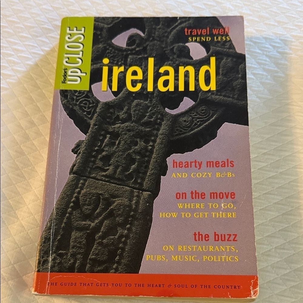 Travel Guide Book: Ireland - Edition
